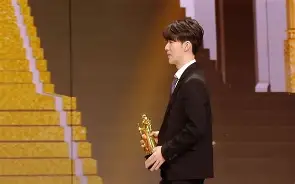 关于TheShy赛事官方发布大胜新规，切尔西争议不断！的信息